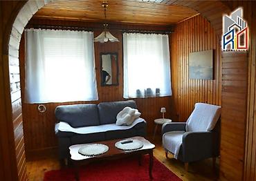 Houses for sale: Na prodaju useljive 2 kuće u mirnom delu Uba! Ukupna površina 180m2 — 9