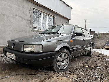 Volkswagen: Volkswagen Passat: 1991 г., 1.8 л, Механика, Бензин, Хэтчбэк — 4