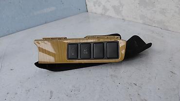 estima: Сenter console Toyota 2006 г., Б/у, Оригинал, Япония — 1