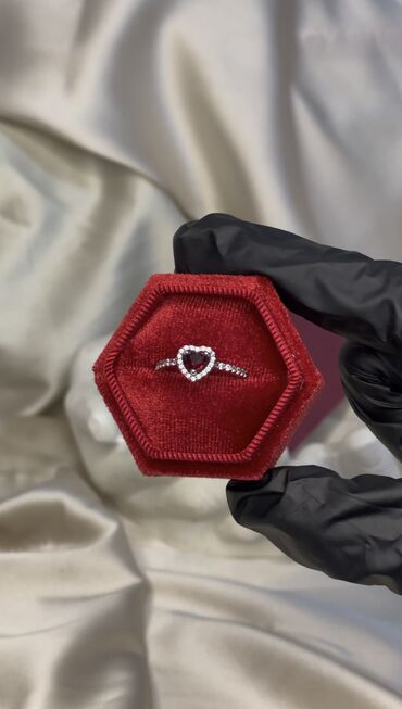 мужские серебряные кольца: Кольцо Pandora❤️
1200 сом вместе с оформлением 
Инст:vannesa.kg