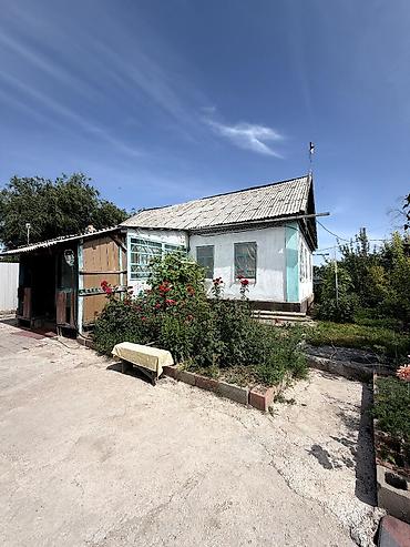 Продажа коттеджей и домов: 🏡 Продается уютный дом в Сокулуке! 📍 Участок: 6,8 соток 🏠 Площадь — 5