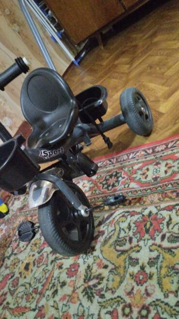 Uşaq velosipedləri: Gəncə şəhərində uşaq velosipedi satılır