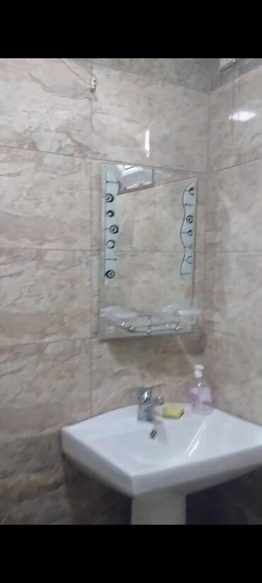 Uzunmüddətli kirayə evlər: 40 kv. m, 1 otaqlı, İnternet, Qaz, Telefon -da lalafo.az — 19 Uzunmüddətli kirayə evlər: 40 kv. m, 1 otaqlı, İnternet, Qaz, Telefon — 19