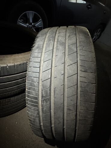 диски на колеса: İşlənmiş Şin Dunlop 235 / 40 / R 19