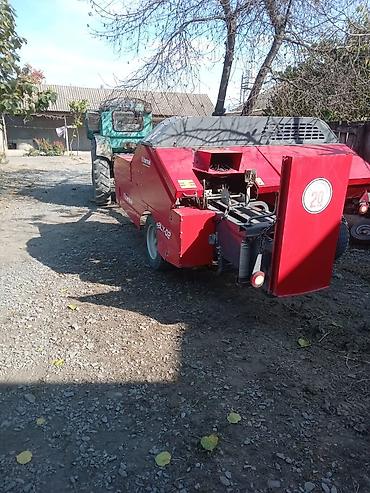 qosqular: Kuhn FX 129 kvadrat pres (saman/ot bağlama maşını) - Traktora qoşulan — 1