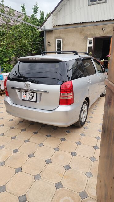 Toyota WISH: 2003 г., 1.8 л, Автомат, Бензин, Вэн/Минивэн