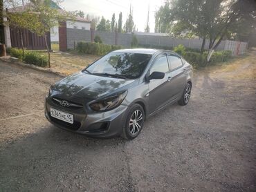 обмен на одисей: Hyundai Solaris: 2011 г., 1.4 л, Механика, Бензин, Седан