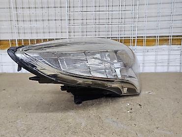 Передние фары: Передняя правая фара Renault 2010 г., Б/у, Оригинал, Германия — 10