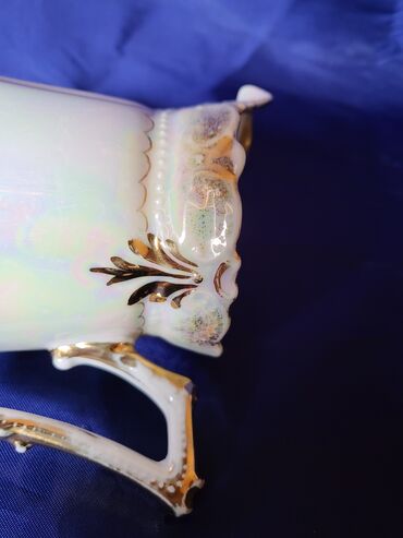 Čajnici: Bokal porcelan,sedef glazura 1914 do 1918godina. Bokal je na lalafo.rs — 10 Čajnici: Bokal porcelan,sedef glazura 1914 do 1918godina. Bokal je — 10