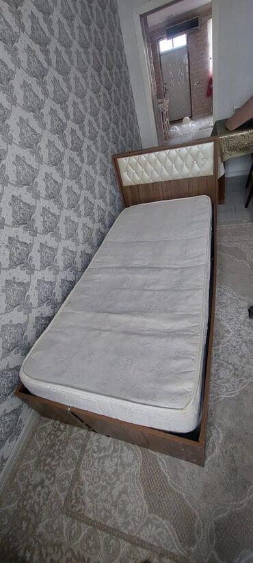 Çarpayılar: Təknəfərlik çarpayı, Bazasız, Matras ilə, Siyirməsiz