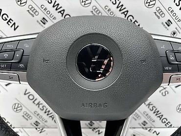 prekidac za auto: VOLAN BEZ ŠIFTERA SA KOMANDAMA ZA VOLKSWAGEN GOLF 8, PASSAT B8, TIGUAN — 4