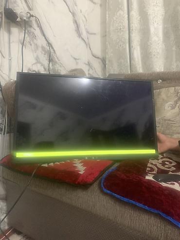 ТВ и видео: Телевизор SAI, диагональ около 32". Плоская LED‑панель с тонкими — 1