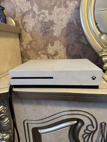 Xbox Series S: Продаю Xbox one s, 1 ТБ. в отличном состоянии. Один джойстик не at lalafo.kg — 5 Xbox Series S: Продаю Xbox one s, 1 ТБ. в отличном состоянии. Один джойстик не — 5