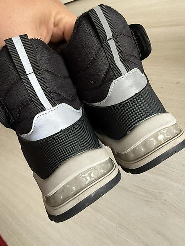 adidas campus 00s: Детские зимние сапоги Kedberry размер 25. Состояние идеальное Брали в — 10