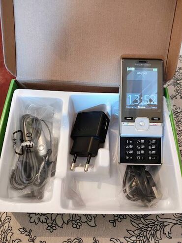 Teze. Original SonyEricsson T715 modeli. Ince Telefondu. Xarici