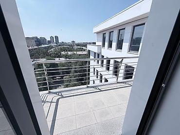 горам: Аренда офисов, 178 м², В бизнес центре, С видом на горы, С отдельной кухней, С отдельным сан узлом — 1