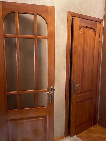 Ev üçün digər mebel: Qapılar satılır. 4 ədəddir. 2.1 hündürlüyü — 1