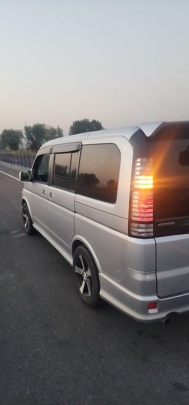 Honda: Honda Stepwgn: 2003 г., Минивэн — 5