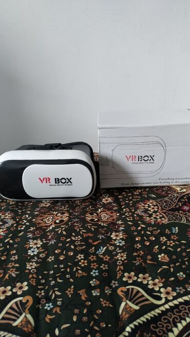 Другие VR очки: Виртуальная реальность почти новая своя цена 850 сом,отдам за 550сом