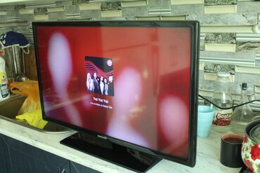 samsung a31s: İşlənmiş Televizor Samsung Led 82" FHD (1920x1080), Ünvandan götürmə, Ödənişli çatdırılma
