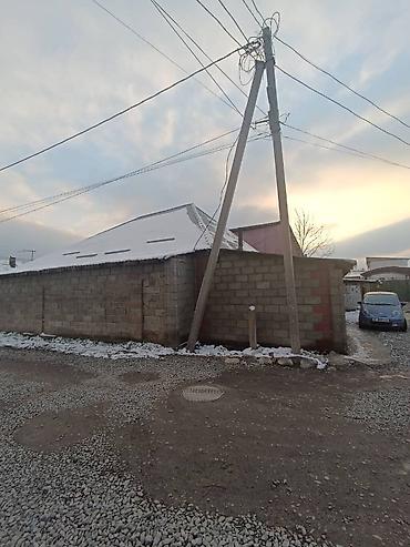 Продажа коттеджей и домов: ‼️ *СРОЧНО ПРОДАЁТСЯ ДОМ 100 м², 4 ком., 4 сот.*‼️Бишкек — 10