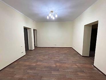 квадрат: Сдаю Офис 125 кв.м. в аренду в центре Бишкека: - Этаж второй - 5 — 10