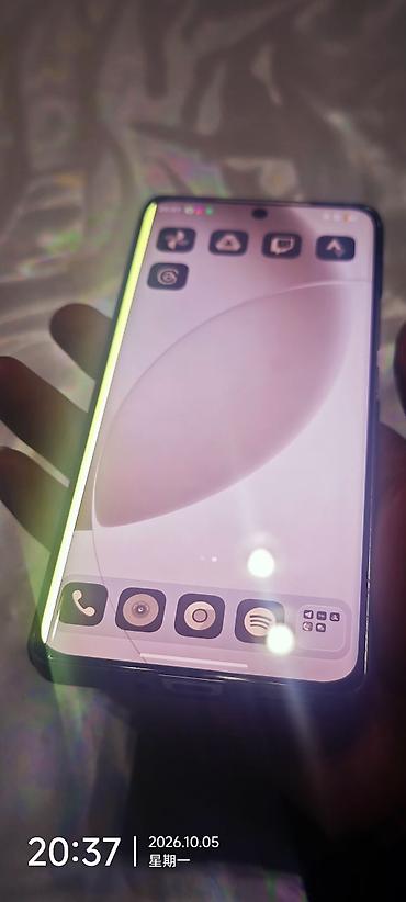 poco 3pro: Realmi gt 5 pro
Пол экрана не работает — 3