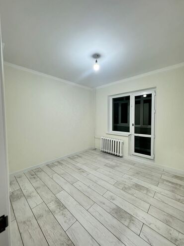 Продажа квартир: 3 комнаты, 80 м², 105 серия, 2 этаж, Евроремонт