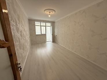 kirayə ev xutor: 🏡 MƏNZİL SATILIR — ABBAS SƏHHƏT, 4-CÜ MİKRORAYON Mənzil 5 mərtəbəli — 7