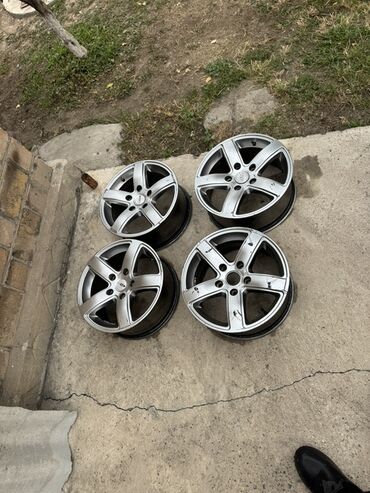 оригинальные штампованные диски опель: Куйма Дисктер R 15 Honda, Комплект, тешиктери - 4, Колдонулган