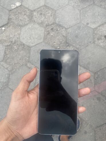 оборудование для телефонов: Samsung Galaxy A06, Колдонулган, 128 ГБ, түсү - Ак