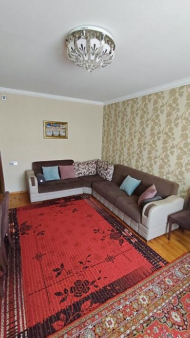 lokbatanda satılan evlər 2021: Lokbatan qesbesi 233 sayli mektebin qabaginda 5 mertebeli evin 3 cu — 1