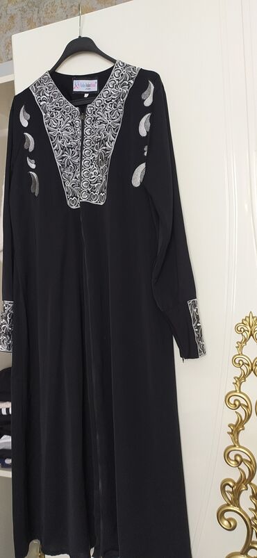 barter geyim: Baha almışam 30 azn satıram 2 xl razmer 1.,2 defe geyinmişəm