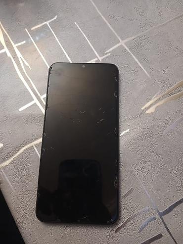 Redmi: Redmi smartfon - Model: Redmi (arxa qapaqda Redmi loqosu) - Rəng — 3