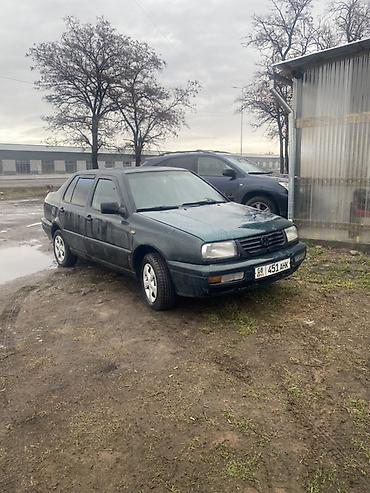 Volkswagen: Volkswagen Vento: 1995 г., Газ, Седан — 6