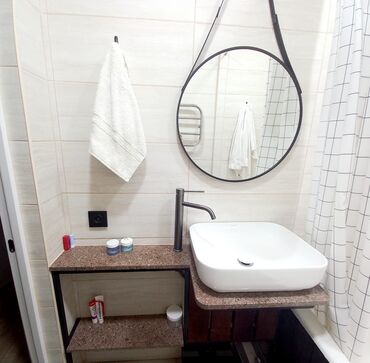 рынок мадина квартира: 2 комнаты, 44 м², Индивидуалка, 3 этаж, Евроремонт
