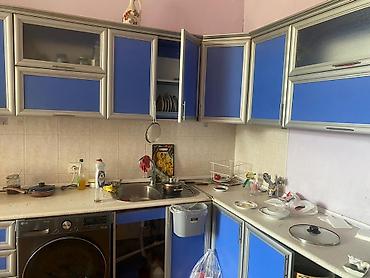 kunc mətbəx mebeli: Mətbəx mebeli dəsti – künc yerləşimli, üst və alt dolablarla komplekt — 2