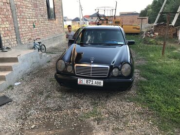 запчасть на мерс 814: Mercedes-Benz E-Class: 1996 г., 2.8 л, Механика, Бензин, Седан