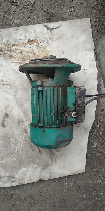 Другое строительное оборудование: Электродвигатели / электро мотор / насос водяной (на зап части) / — 12