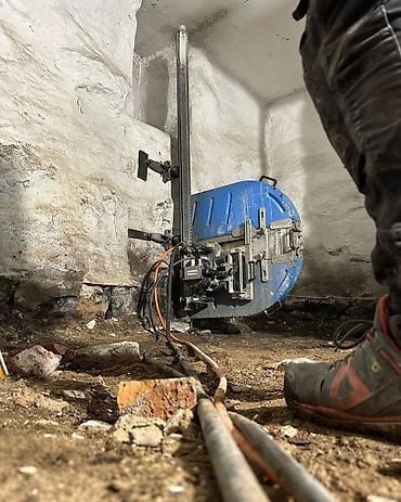 Beton işləri: #betonisleri #beton #betonkesme #betonkəsimi #betonkesim #betondesme — 8