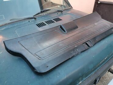 Auto delovi: Tapacirung zadnjih gepek vrata Lada 21213,21214 Niva. Polovno — 3