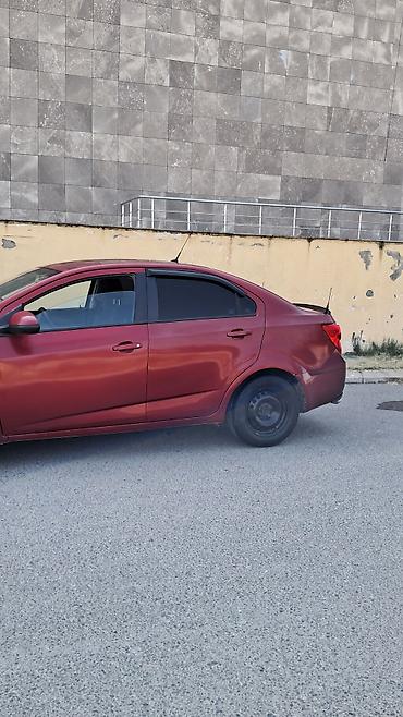 mercedes 208 d: Chevrolet Aveo sedan – qırmızı rəng, 4 qapı. Texniki və komfort — 6