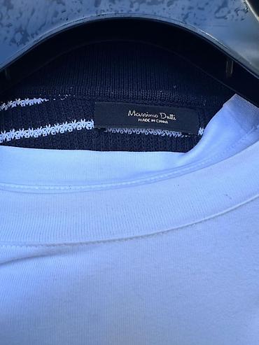 usta geyimi: Massimo Dutti kişi geyim dəsti - Ağ t‑shirt: Yumşaq trikotaj parça — 2