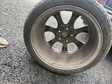 18 xpok: Диск BMW со штатным дизайном 10‑спиц. Характеристики: - Диаметр: 18" — 1