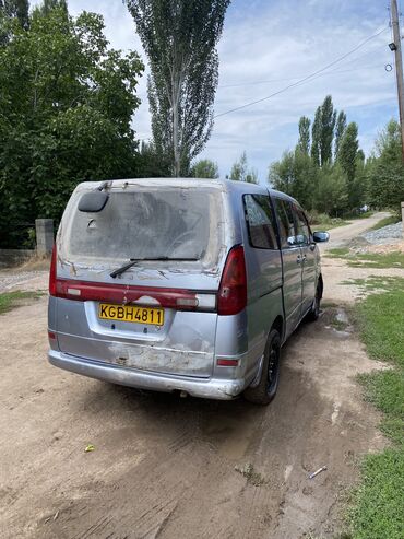 автомобиль митсубиси: Nissan Serena: 2000 г., 2 л, Автомат, Бензин, Вэн/Минивэн