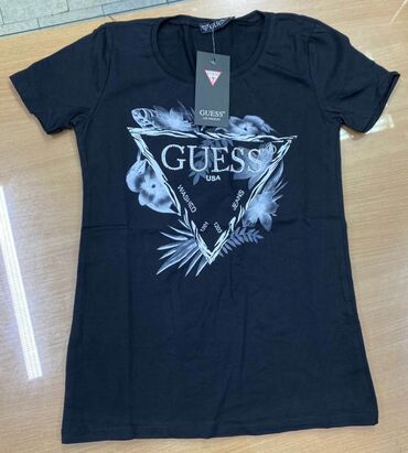 Majice kratkih rukava: Zenske majice
S.m.l
1800 — 3