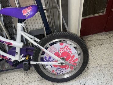 deciji bicikli na guranje: Dečiji bicikl Adria 16 Kupljen nov prošle godine Ne znamo gde je jedan