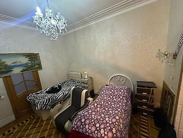 Mənzillər: Nərmanov metrosu ilə arası 2dq məsafədi parkın yanında. 1nəfər oğlan — 4