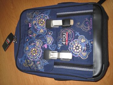 сумка для переноски детей chicco: Рюкзаки и сумки новые Европа рюкзаки с ортопедической спинкой Европа