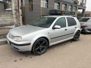 Volkswagen: Volkswagen Golf: 2002 г., 1.4 л, Механика, Бензин, Седан